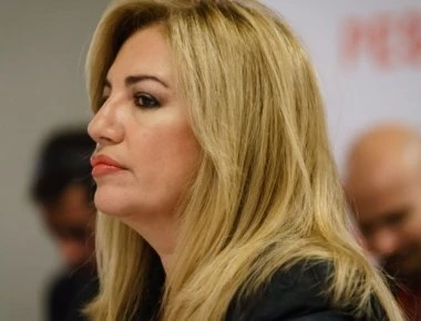 Όσο παραμένει ο Τσίπρας στην εξουσία τα αδιέξοδα πολλαπλασιάζονται δηλώνει η Φώφη Γεννηματά